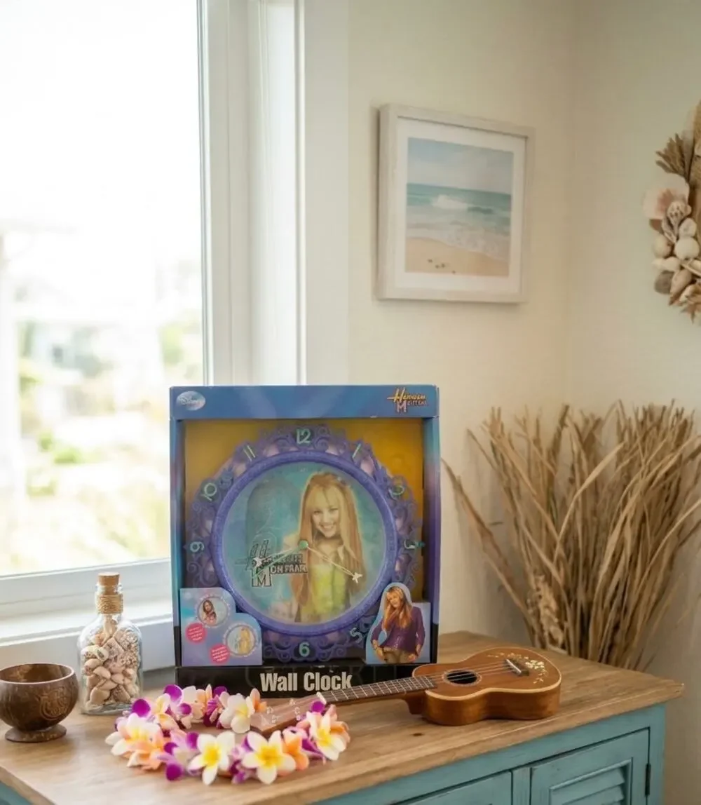 Vintage Disney Hannah Montana Round Celebrity Wall Clock 🎸 2000s Pop Culture